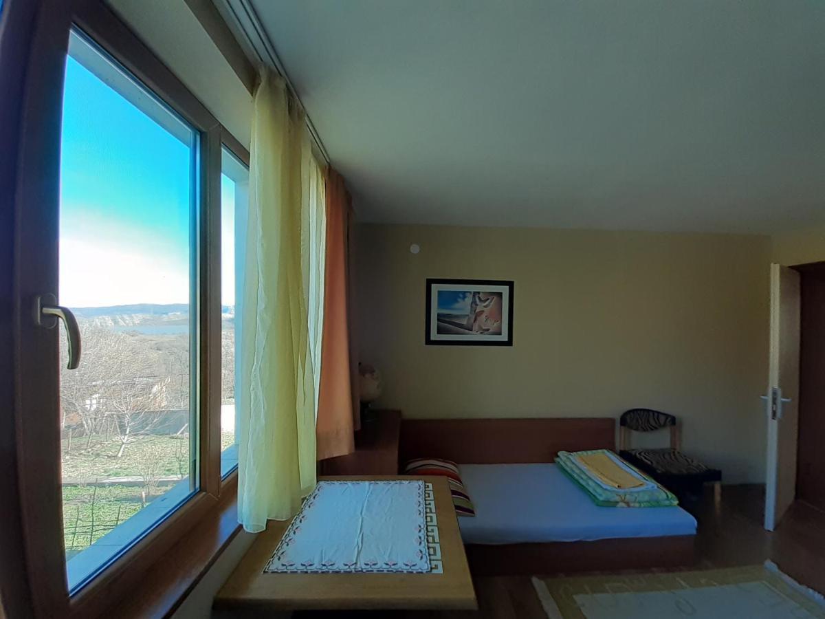 Mihaela Lake Retreat Yuvalar 외부 사진